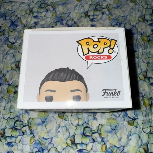 Funko Pop! Pete Wentz - Fall Out Boy Vinyl Figure - Picture 6 of 7